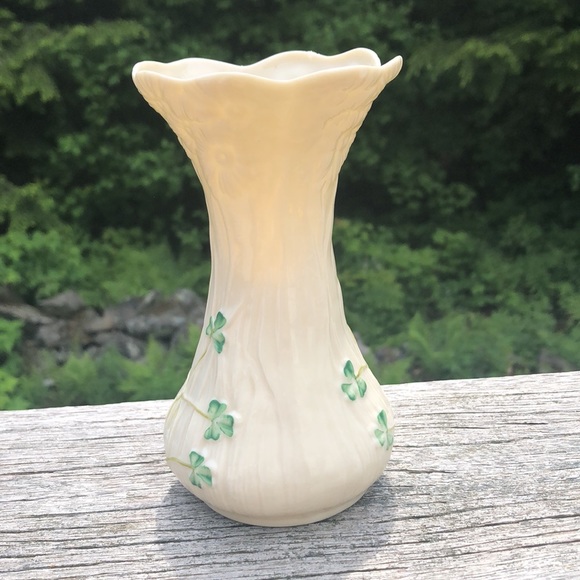 Belleek Accents Belleek White Porcelain Green Shamrock Design And